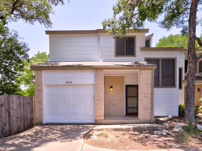 Building Photo - 8402 Tallwood Dr