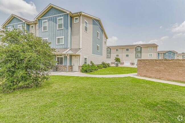 Building Photo - 21155 Gosling Rd Unit 13D Rental