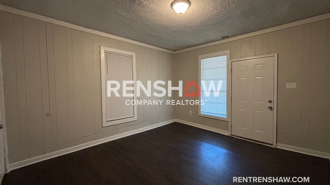 Photo - 689 Baltimore St