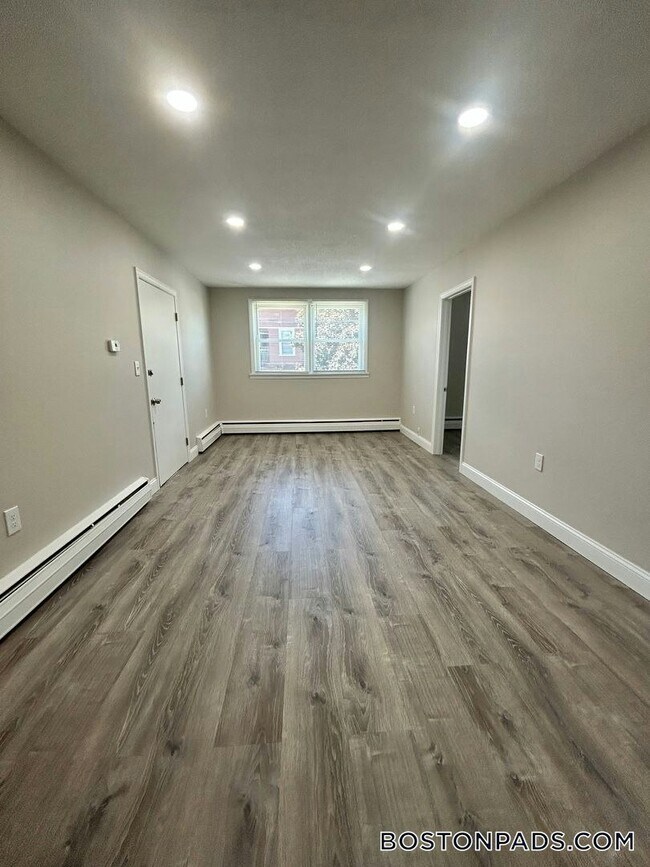 18 Waugh St Unit 8