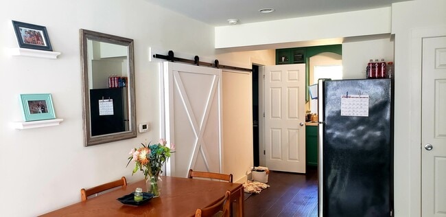 Photo - 6514 Louisa Road