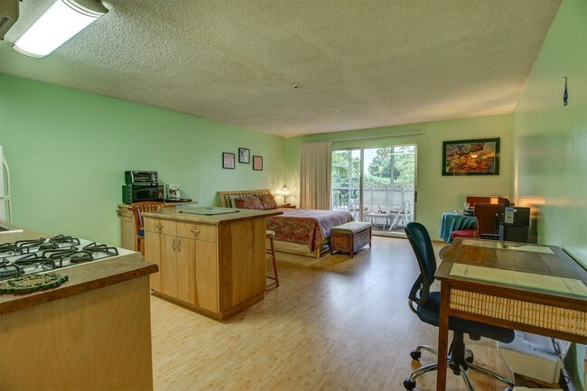 Studio Apartments For Rent In Hawaii County Hi Forrent Photo 355 Kalanianaole Ave