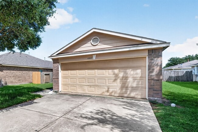 Photo - 10907 Barker Gate Ct