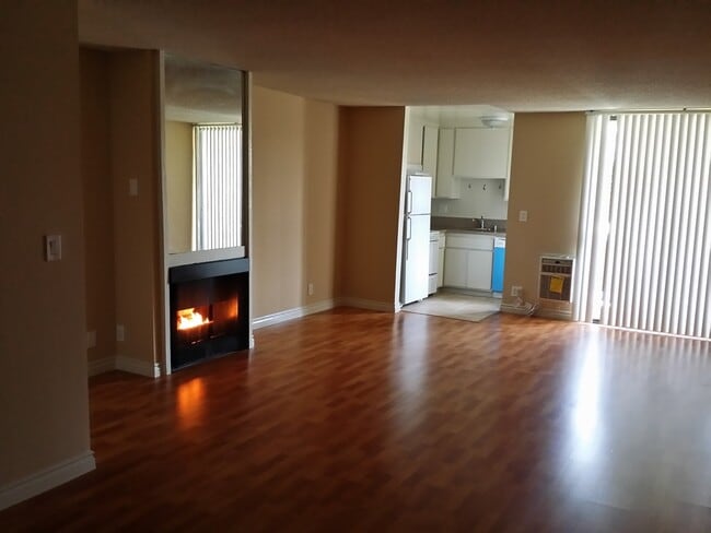 Building Photo - 9618 Exposition Blvd Unit 119