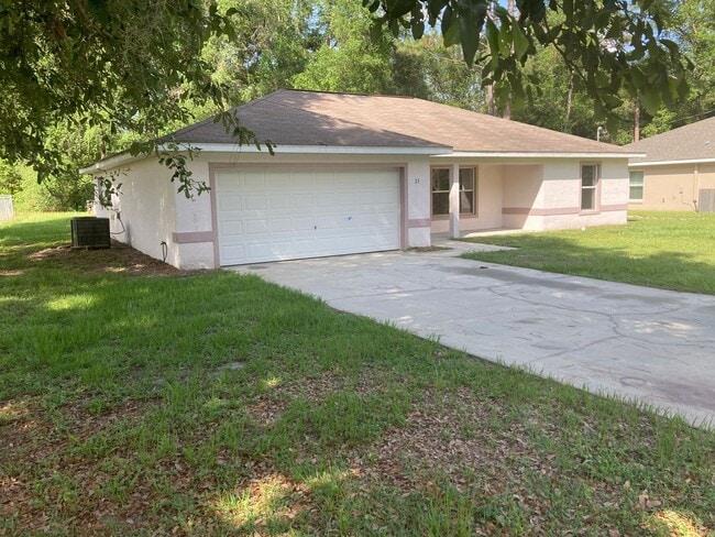 Building Photo - 3/2 Home Silver Springs Shores