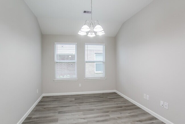 Photo - 4843 Fair Oak Dale Ln