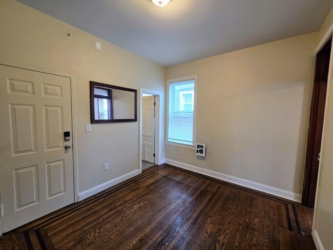 Photo - 1227 W Allegheny Ave Unit 3R