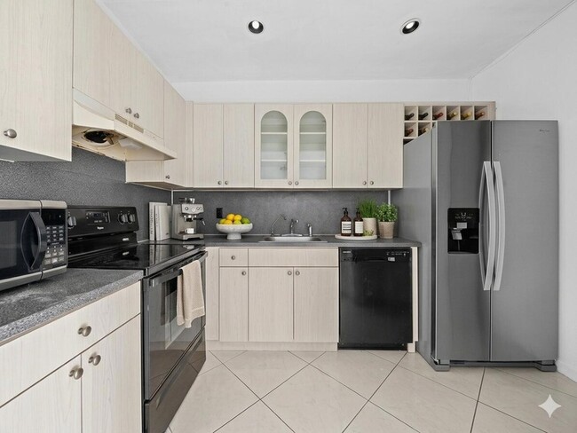 Photo - 1 Jacaranda Country Club Dr Unit 202