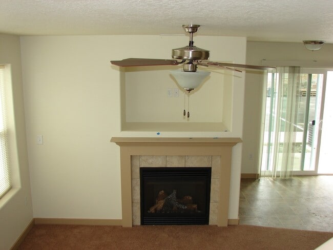 Photo - 1020 S Olympia Pl Unit C