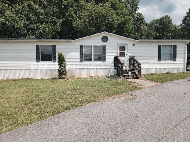 Photo - 32 Misty Mountain Way