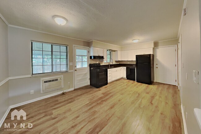 Photo - 133 Georgetown Dr