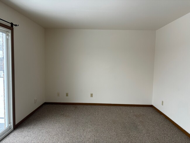 Photo - 334 Beeline Rd