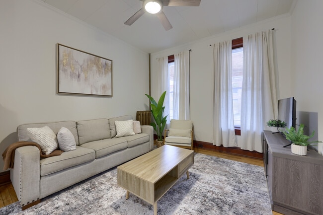 Photo - 933 Linden Ave Unit 1