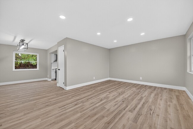 Photo - 5737 Kroegermount Dr