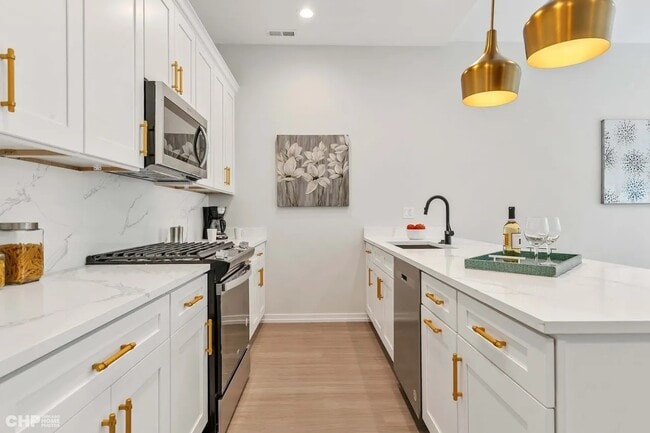 Photo - 5434 S Michigan Ave Unidad 2