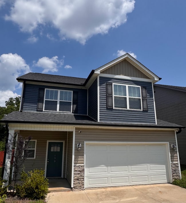 Building Photo - Just Listed! Stunning Duncan Home Minutes from BMW, GSP & I-85