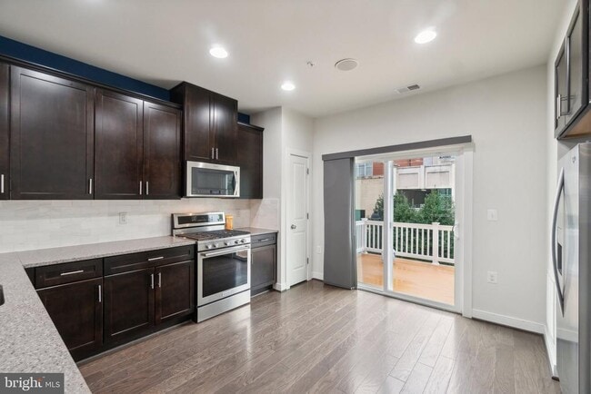 Building Photo - 241 Kepler Dr