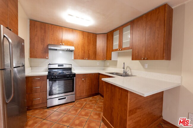 Photo - 947 Westmoreland Ave Unidad 207