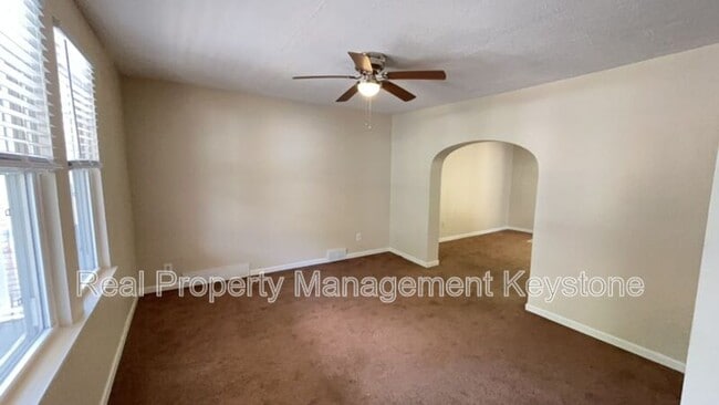 Photo - 303 Lexington Ct
