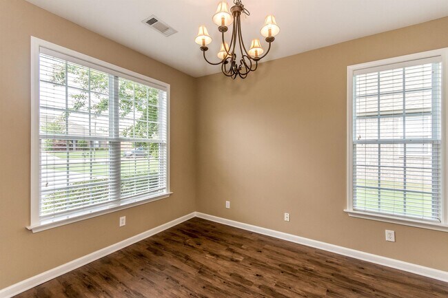 Photo - 9625 Helmsley Cir