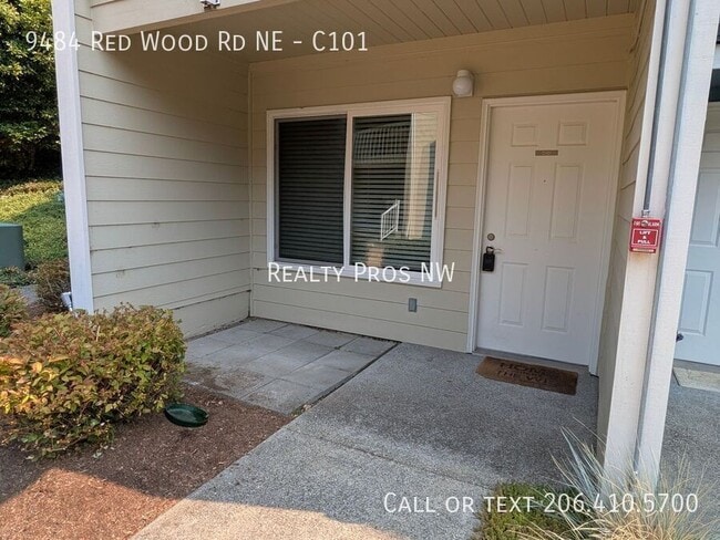 Photo - 9484 Red-Wood Rd NE