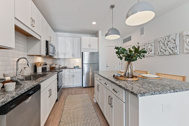 NOVEL Legacy Trail by Crescent Communities