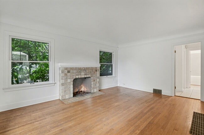 Photo - 9222 35th Ave SW