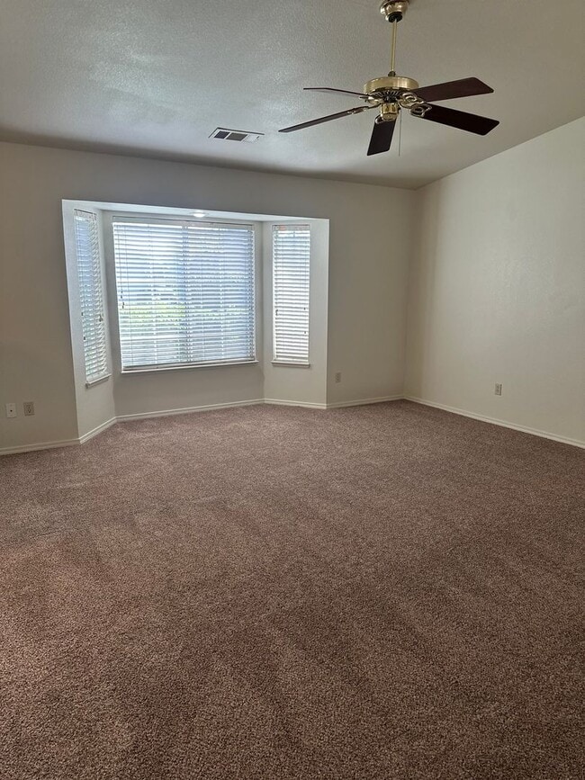 Photo - 4 BED 2 BATH HOME IN THE RAVENWOOD SUBDIVISION