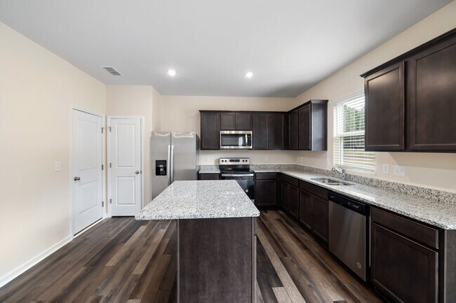 Photo - 3 Bedrooms, 2.5 Bathrooms, and 2083 sqft. comfortable and versatile Osprey plan in Raleigh 540 We...