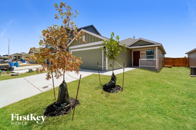 Photo - 10414 McClintock Dr