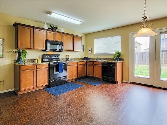 Photo - 1705 Wickham Dr