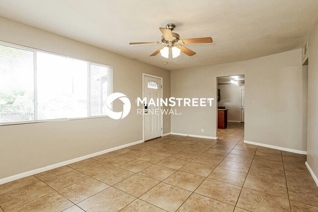 3 Bedroom Pet-Friendly Home in Phoenix, AZ with Main Street Renewal
