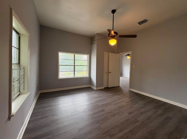 Photo - 1621 Maple St