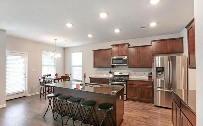 Photo - 39394 Legacy Lake Dr