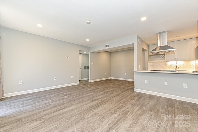 Photo - 5020 Sardis Rd Unidad E