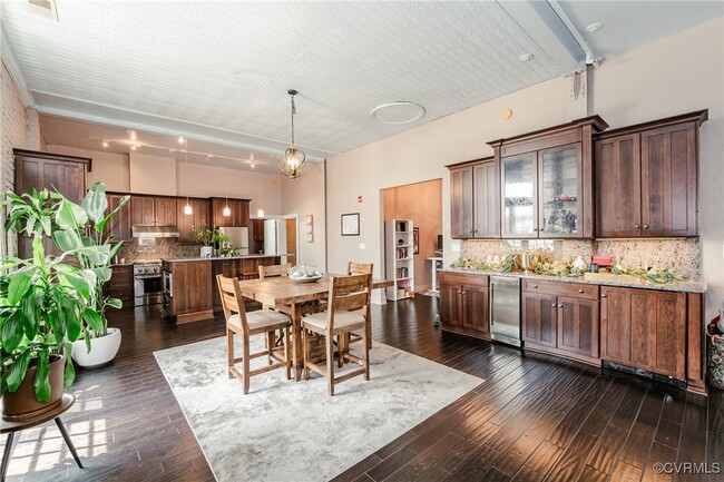 Photo - 612 Hull St Apartment Unit 302