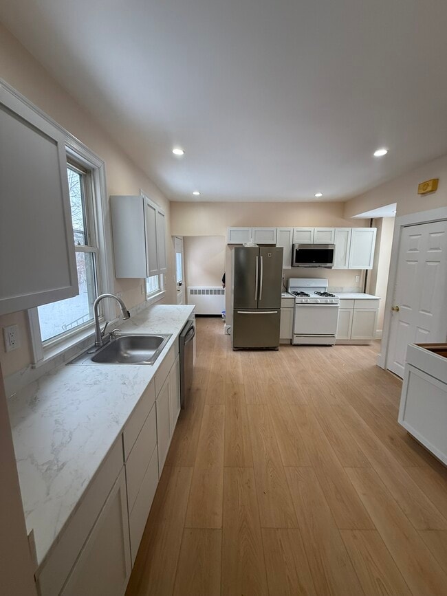 Kitchen - 74 Morse St Unit 1