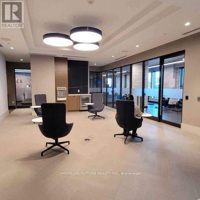 Photo - 2550 Simcoe St N Unité 2405