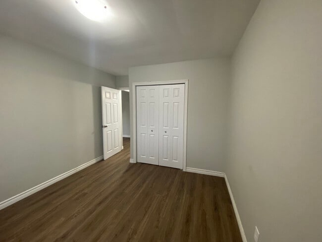 Photo - Victoria Apartments