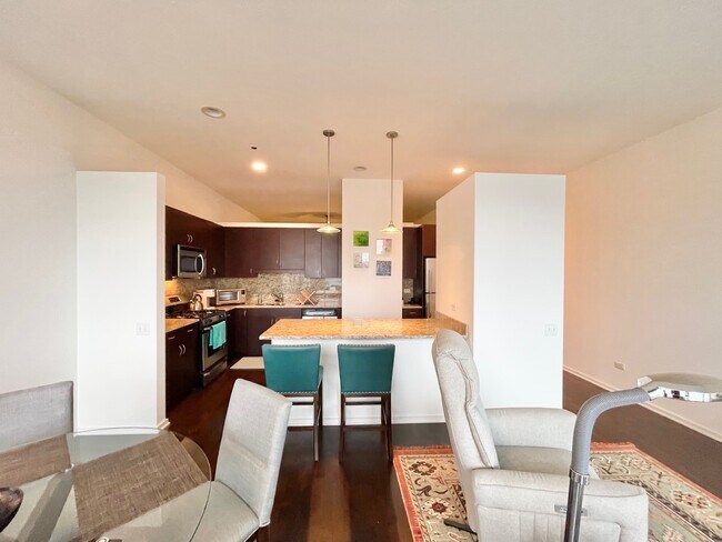 Photo - 55 E Monroe St Unidad 4618