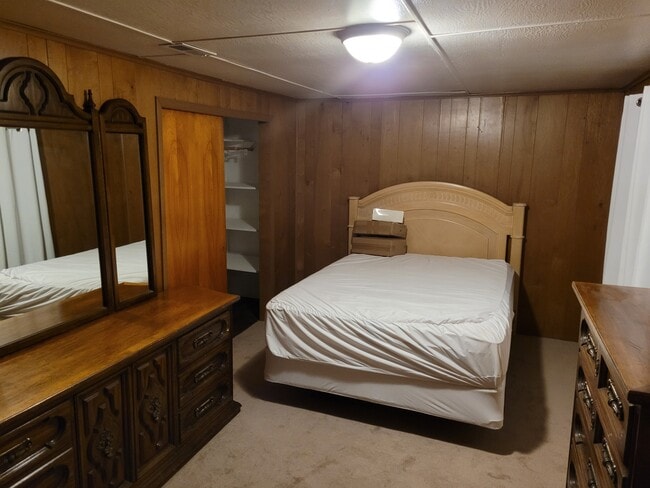 Photo - 11727 Harrisburg Rd