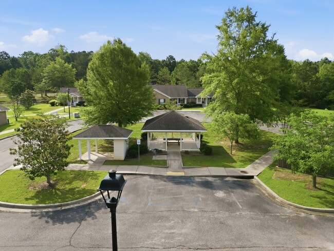 Photo - Country Club Cottages