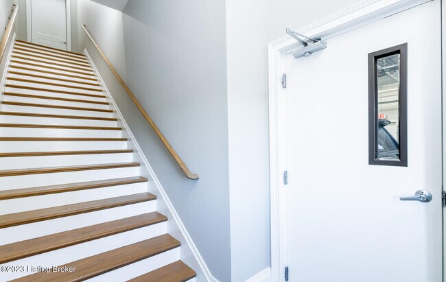 Photo - 10400 Meeting St Unit 201