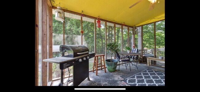 Photo - 1820 Whispering Hills Trl