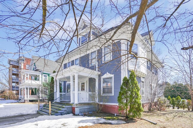 Photo - 3 Sumner Ave Unit 4