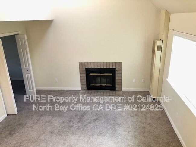 Photo - 941 E Cotati Ave