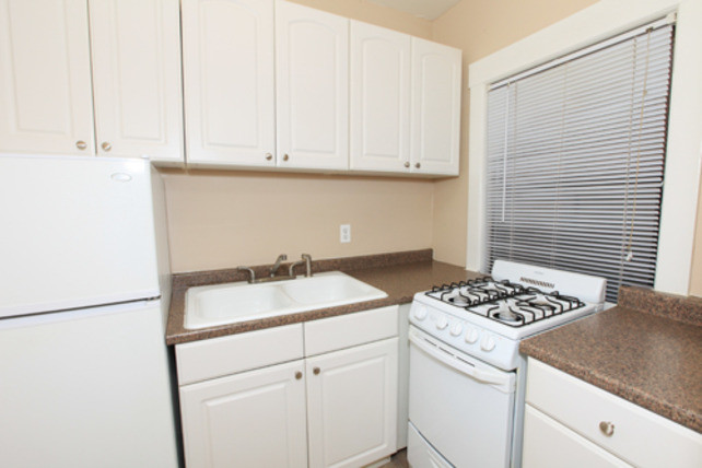Landmark Court Apartments - Landmark Court Apartments