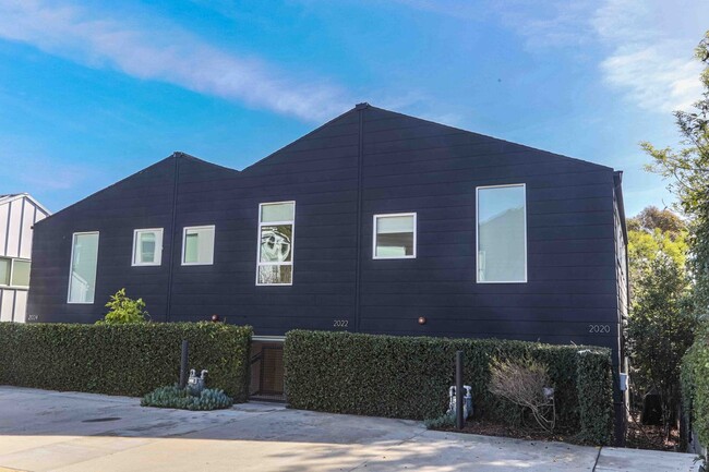Photo - 2022 Blackbirds Way House
