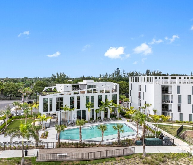 Photo - Laguna Gardens