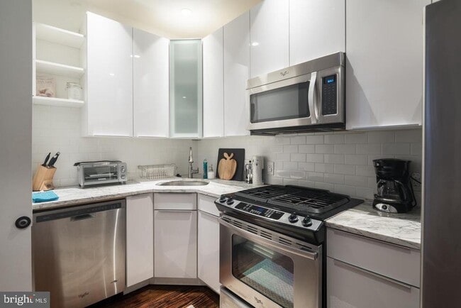 Photo - 126 N 3rd St Unit 1